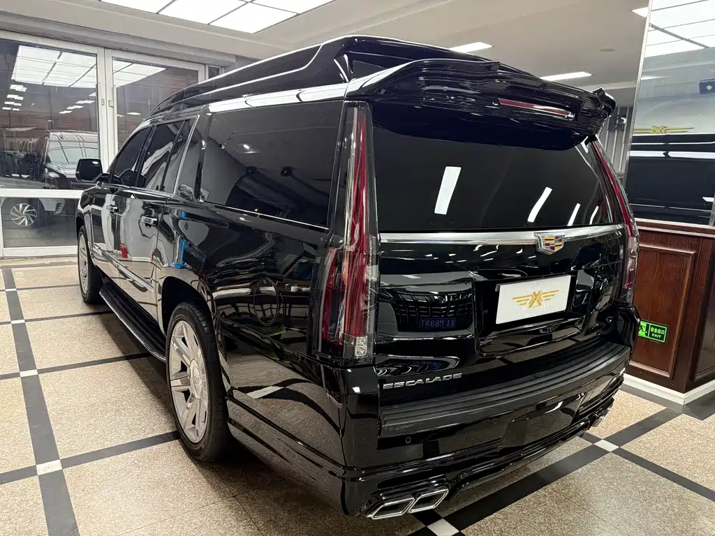 Escalade ESV Platinum Extended Length 2017