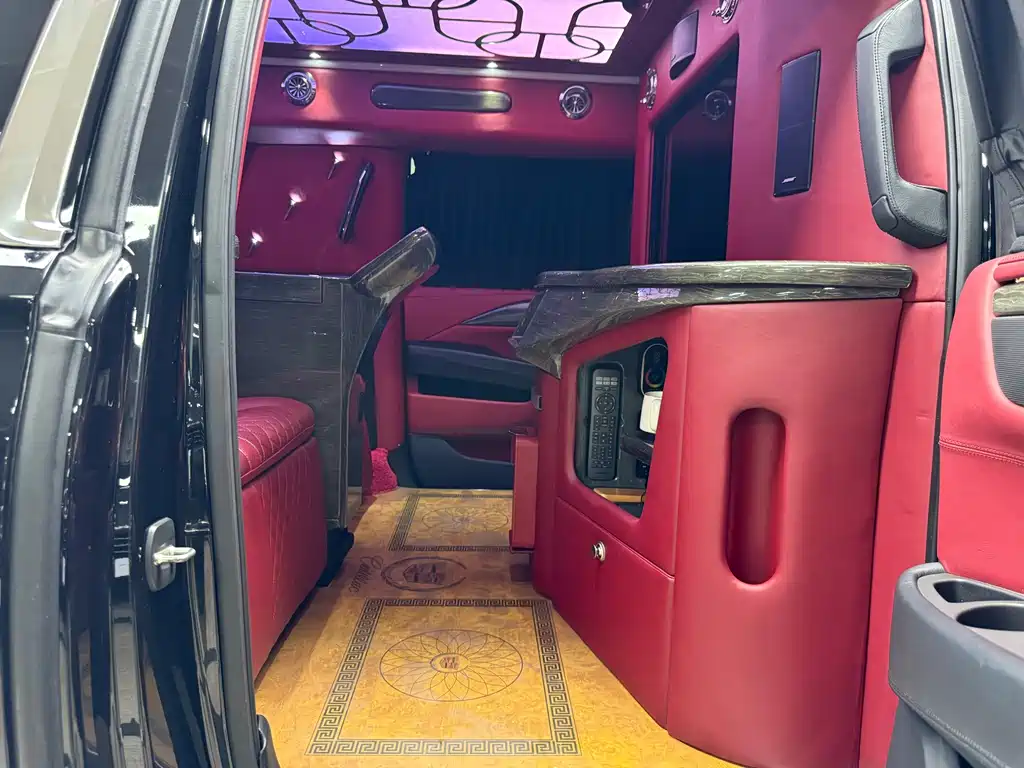 Escalade ESV Platinum Extended Length 2017