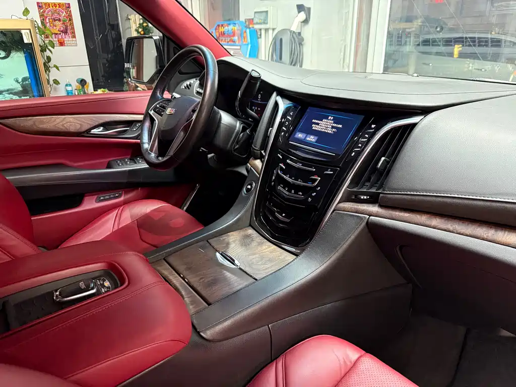 Escalade ESV Platinum Extended Length 2017