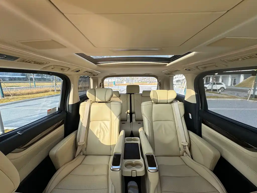 Alphard 2019 model Hybrid 2.5L Luxury Edition