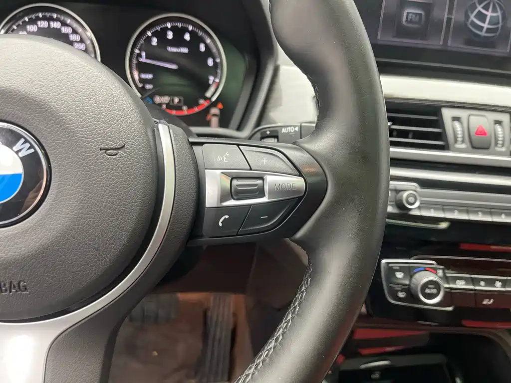 BMW X1 xDrive25Li Luxury Edition 2022