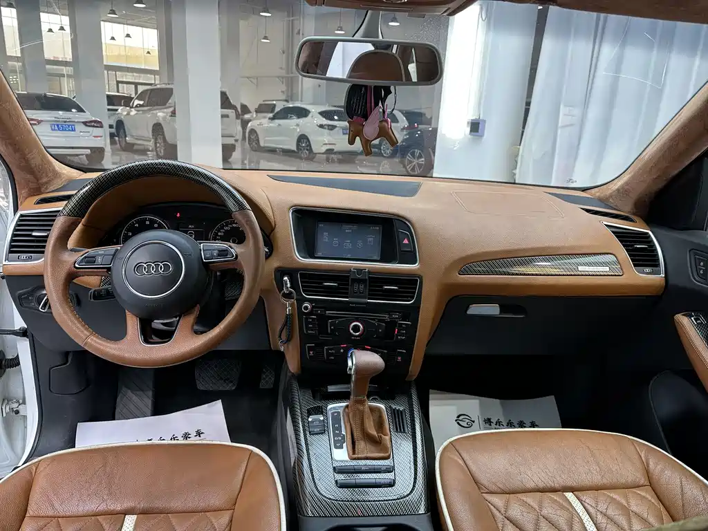 Audi Q5 2013 model 40 TFSI Technology Edition