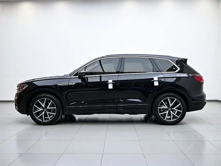 Touareg 2021 3.0 TSI Rishang Edition Classic Sport Package