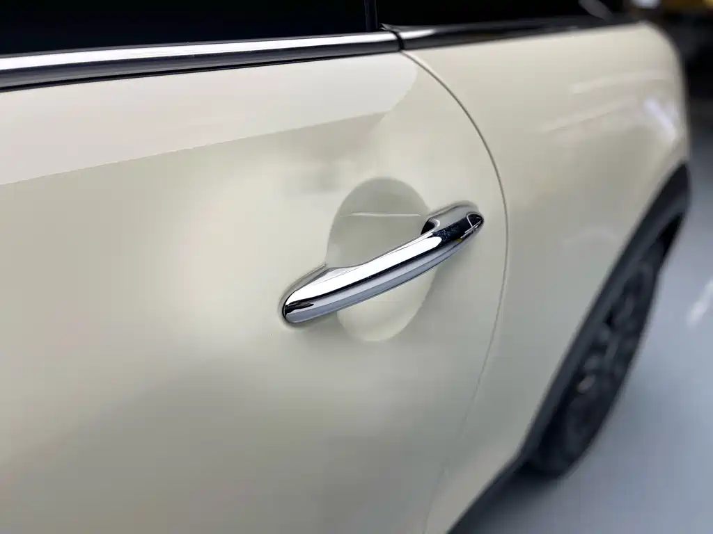 MINI 2022 1.5T ONE