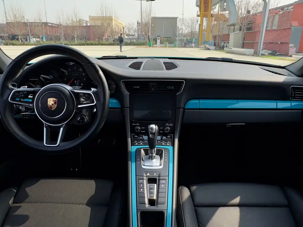 Porsche 911 2016 Carrera 3.0T