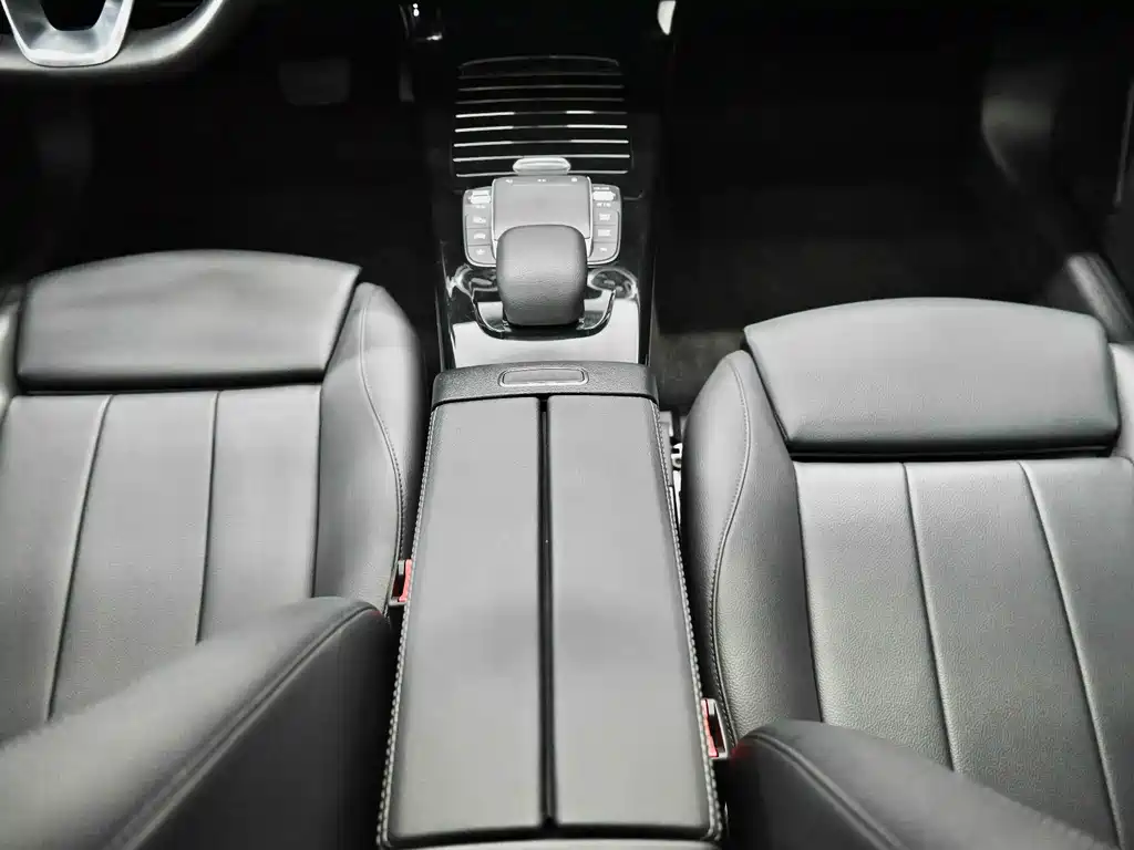 Mercedes-Benz A-Class 2022 A 200 L Sport Coupe Fashion Edition