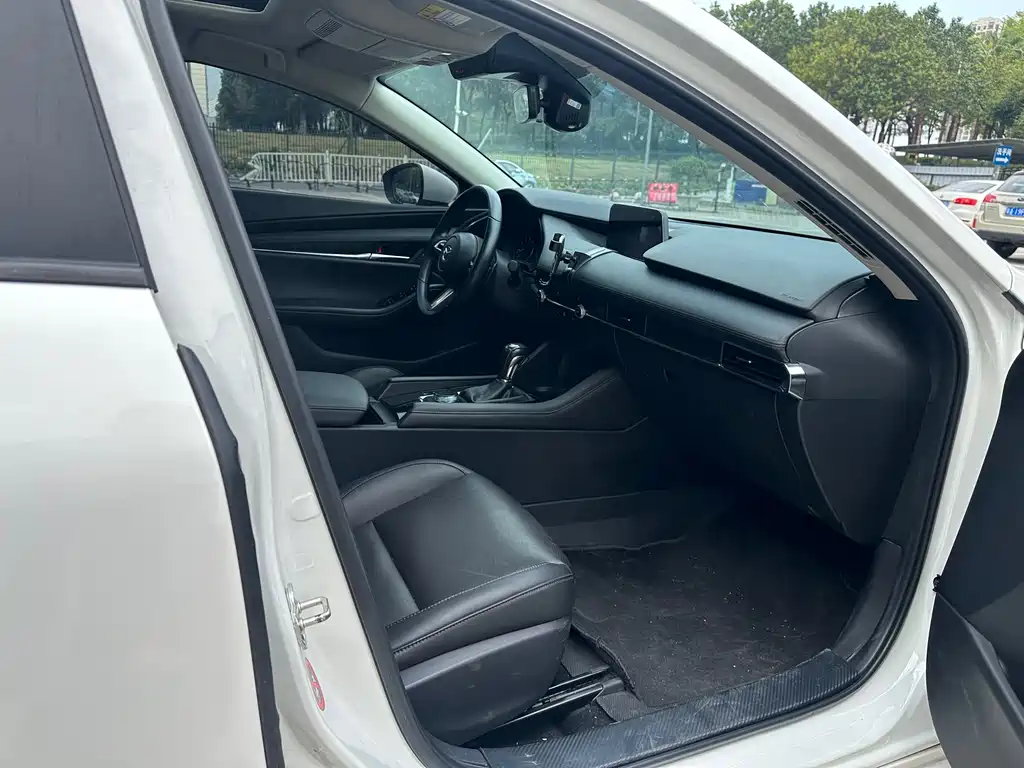 Mazda 3 Atenza 2022 2.0L Automatic Quality Edition