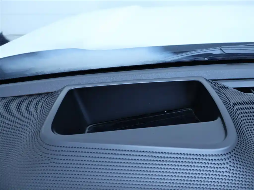 TANK 500 2022 Model Sport Edition 7-Seater