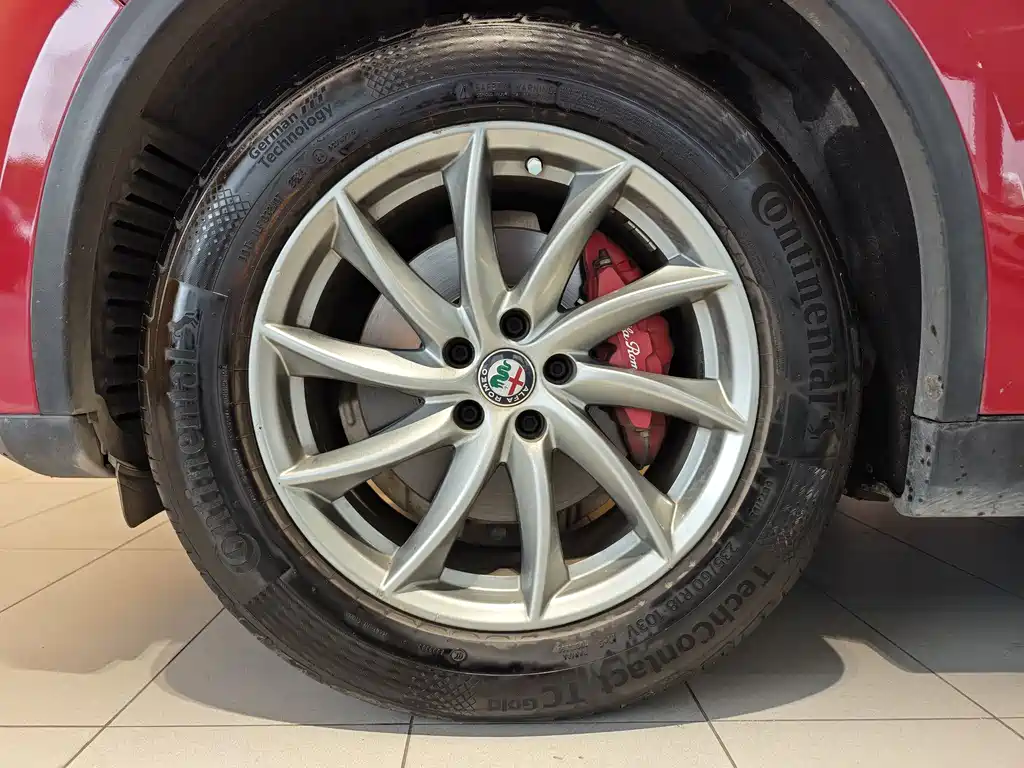 Stelvio 2017 2.0T 200HP Elite Edition
