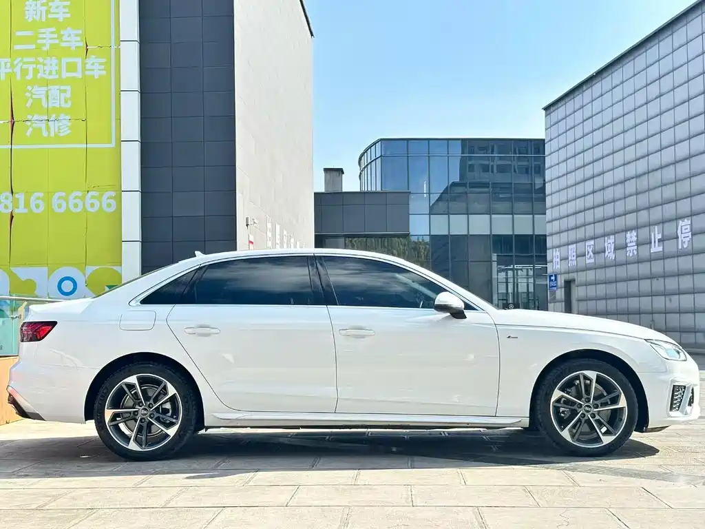 Audi A4L 2024 40 TFSI Fashion Dynamic Edition