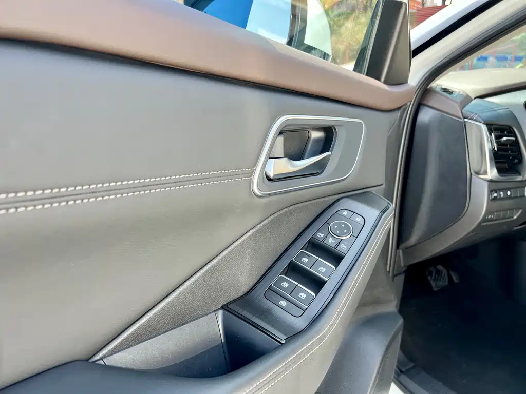 Qashqai 2023 e-POWER Hyper Hybrid Dual Motor 4WD Luxury Edition
