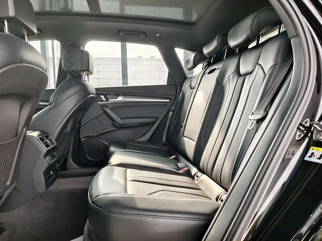 Audi Q5L 2024 model 40 TFSI Luxury Dynamic Edition