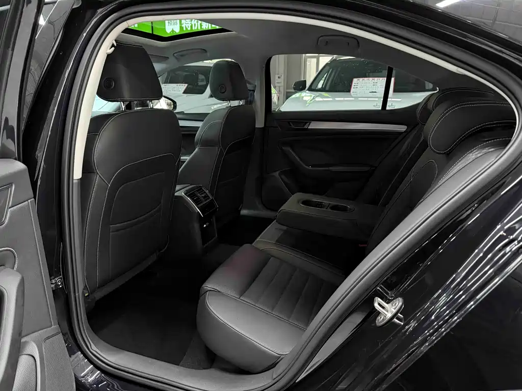 SUV 2022 TSI280 DSG Premium Edition