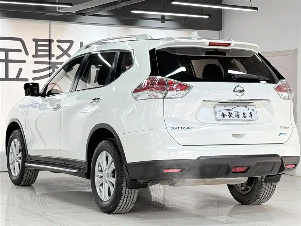 Qashqai 2014 2.0L CVT Comfort Edition 2WD