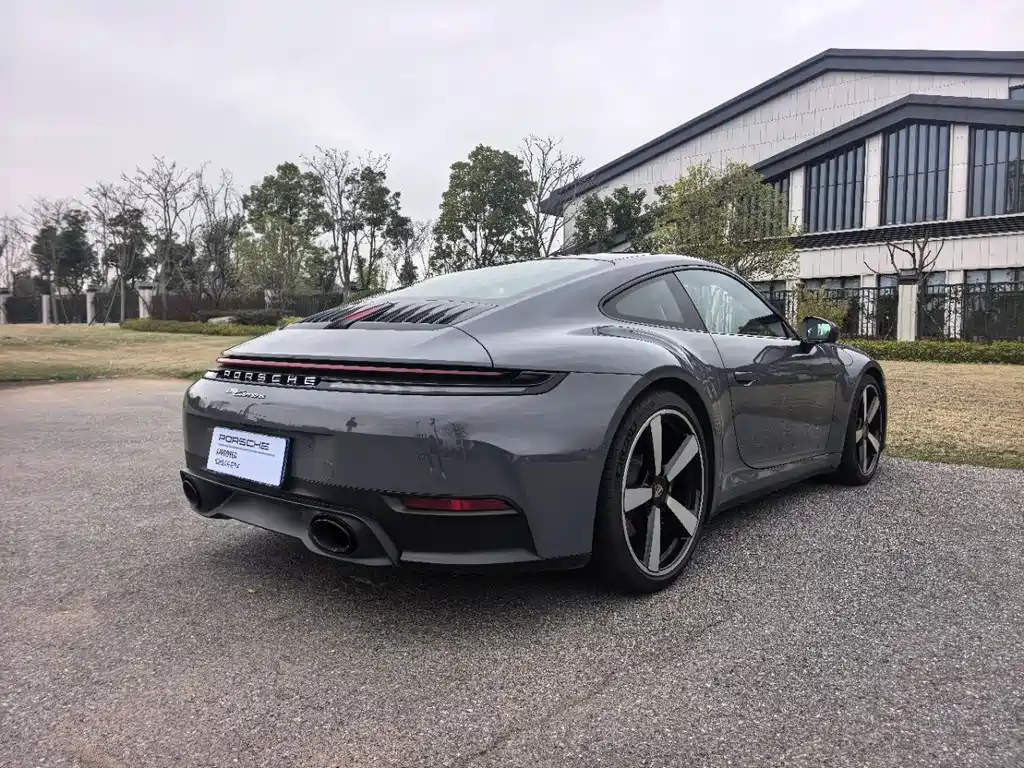 Porsche 911 2025 Carrera 3.0T