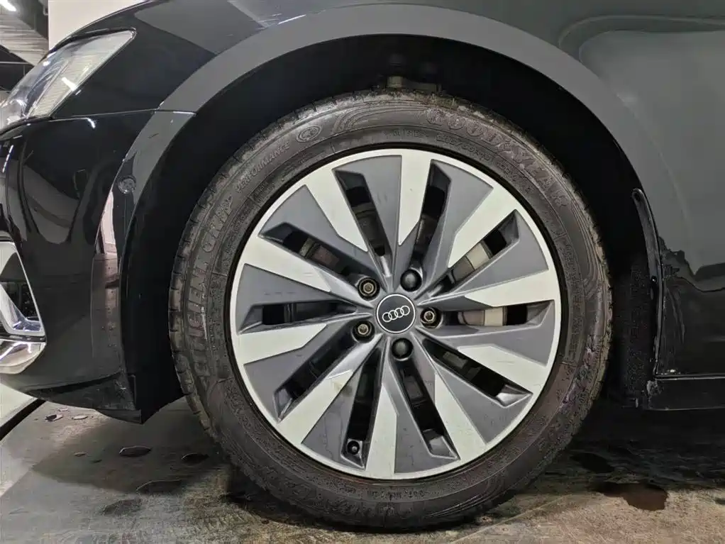 Audi A6L 2024 45 TFSI Prestige Edition