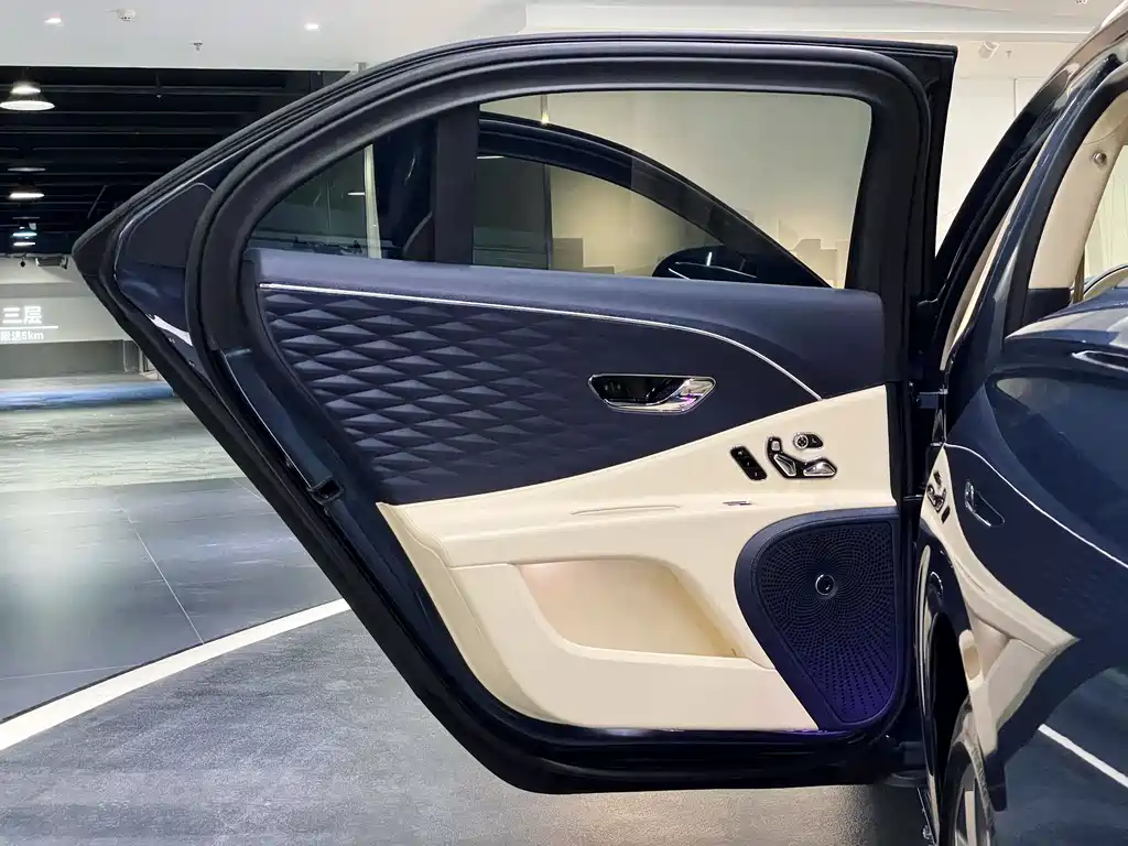 Phaeton 2020 model 6.0T W12 standard edition