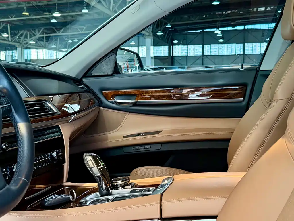 BMW 7 Series 2013 760Li