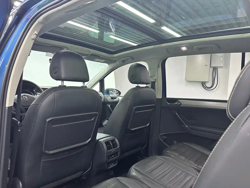 Tuanan 2018 7-seat Luxury Edition 280TSI DSG