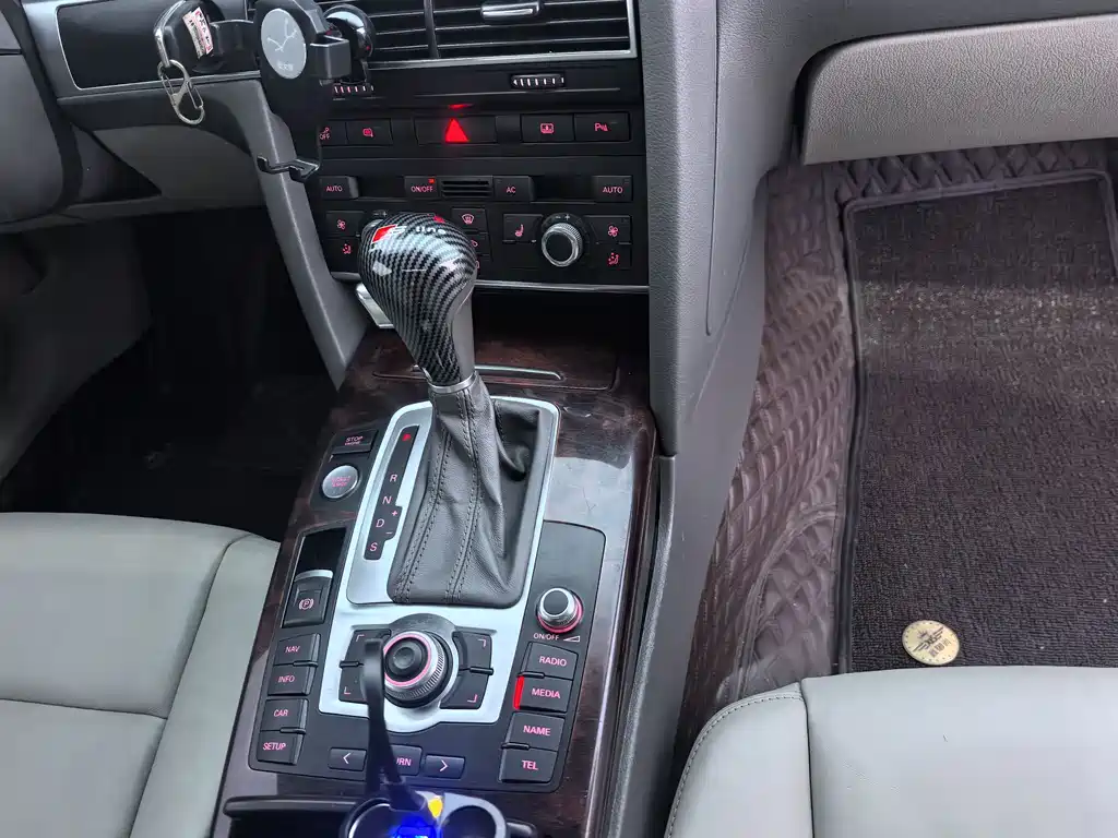 Audi A6L 2011 3.0 TFSI quattro Luxury Edition