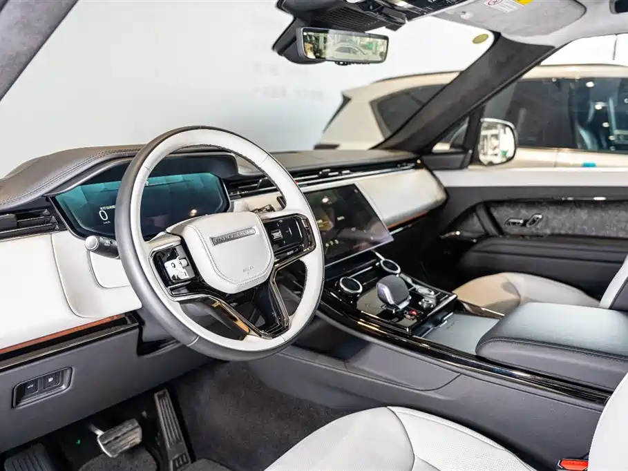 Range Rover Sport P510e Plug-in Hybrid First Edition 2023