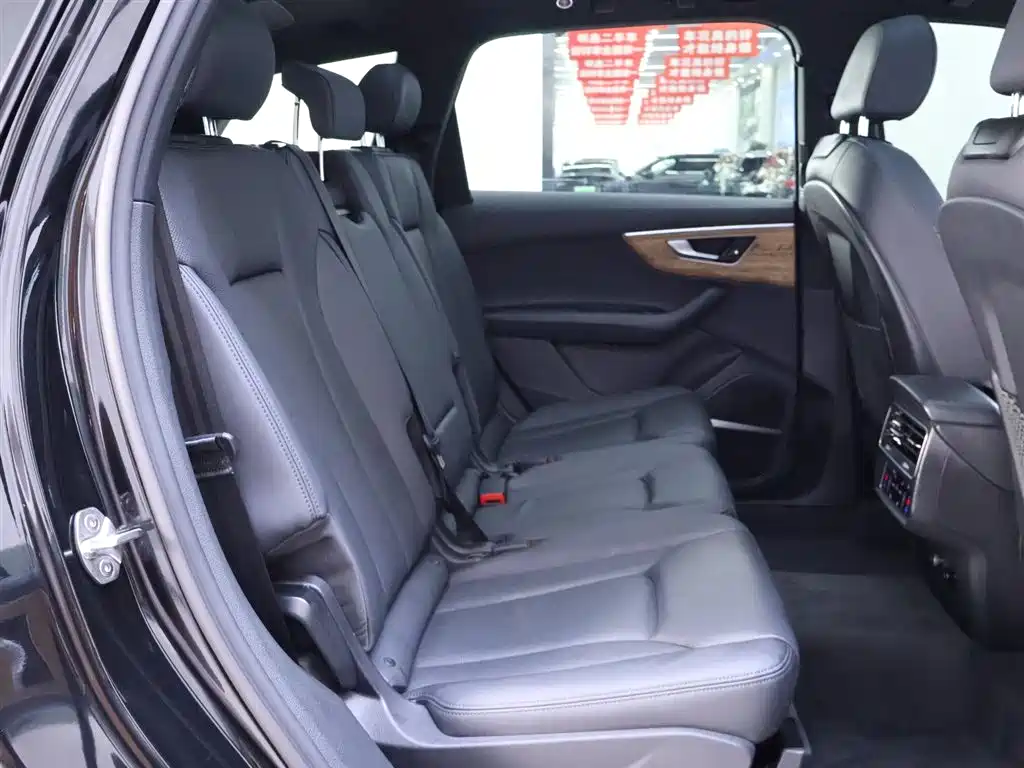 Audi Q7 2022 55 TFSI quattro S line Snow Sports Edition