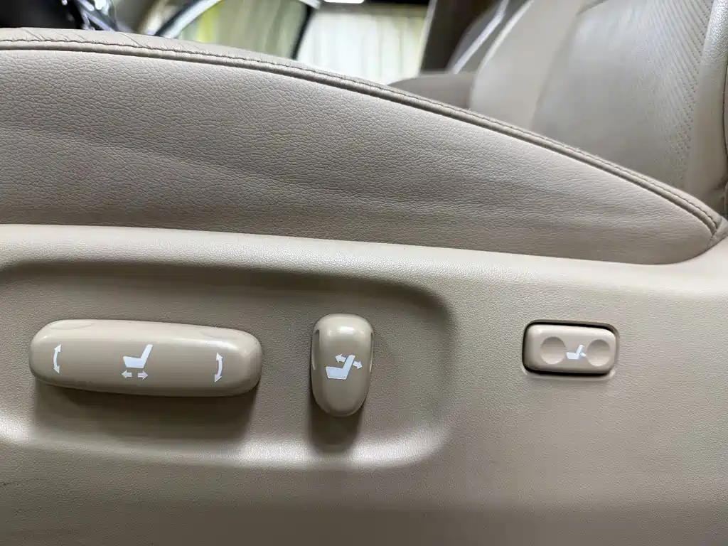 Land Cruiser 2012 4.0L Automatic VX