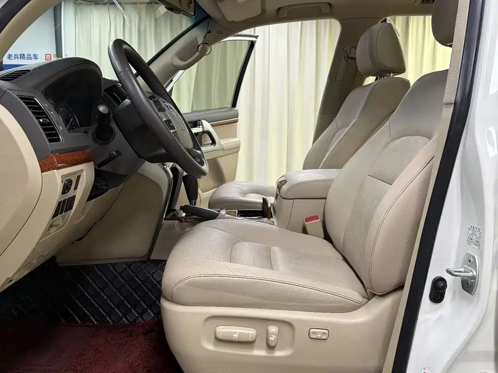 Land Cruiser 2012 4.0L Automatic VX