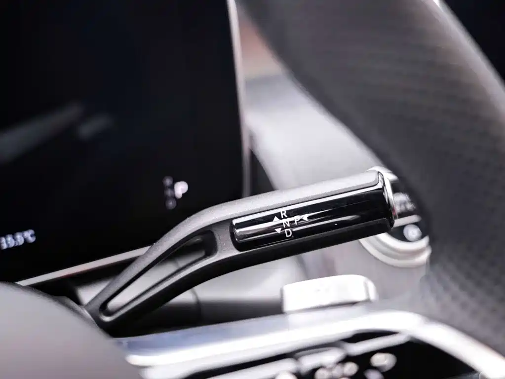 Mercedes-Benz GLC 2025 GLC 260 L 4MATIC Luxury Edition