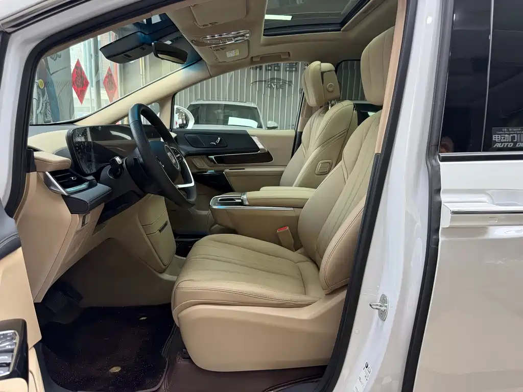 2023 Century 2.0T 7-seat Premium Edition