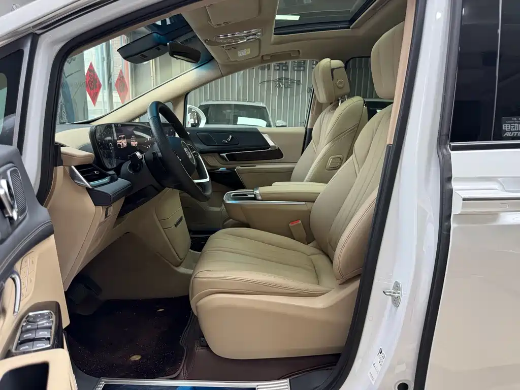 2023 Century 2.0T 7-seat Premium Edition