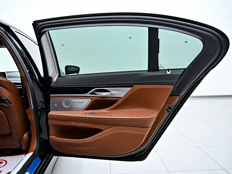 BMW 7 Series 2019 Model Facelift 740Li xDrive Executive M Sport Package