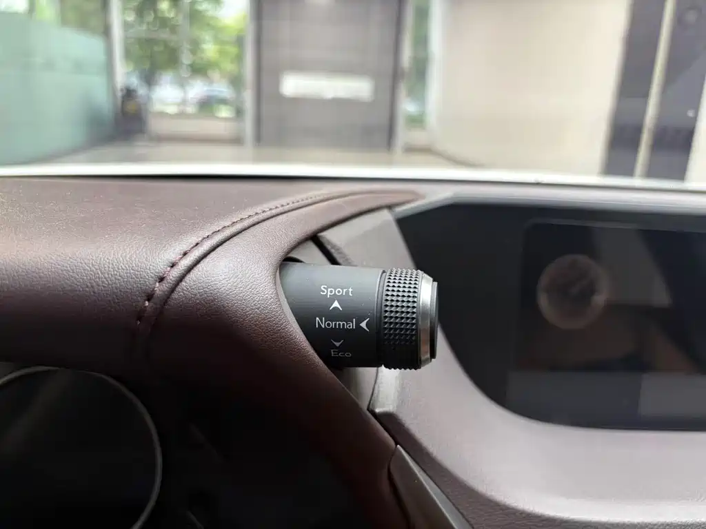 Lexus ES 2020 200 Excellence Edition