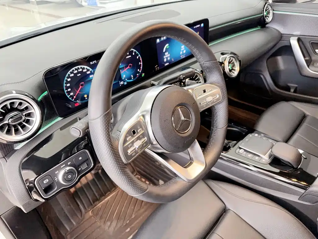 Mercedes-Benz A-Class 2022 A 200 L Sport Coupe Fashion Edition