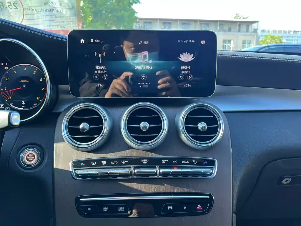 Mercedes-Benz GLC 2022 Facelift 260 L 4MATIC Luxury Edition