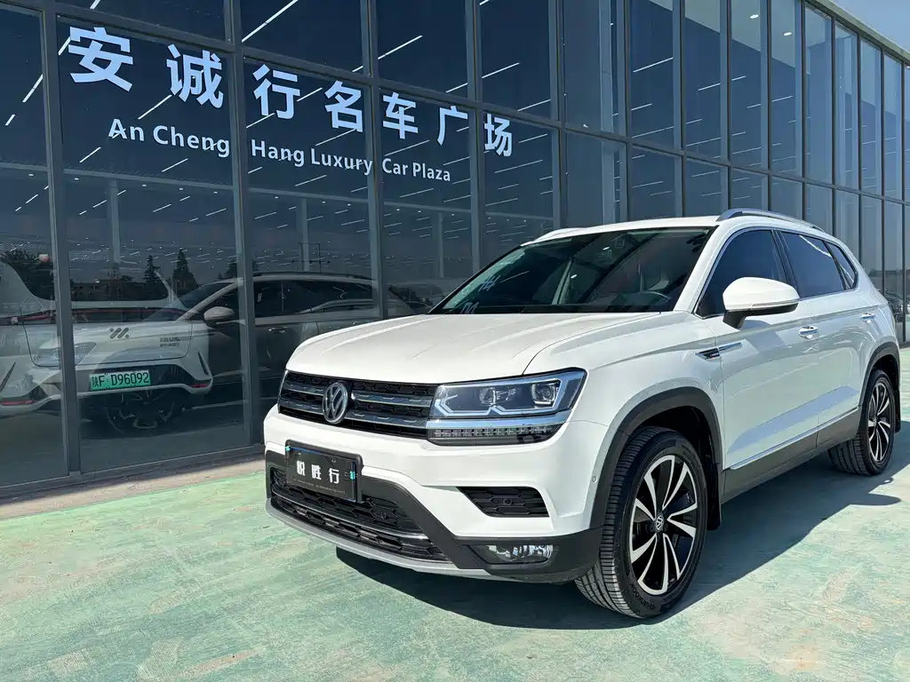 Tou岳 2020款 改款 330TSI 4x4 Flagship Edition Euro VI