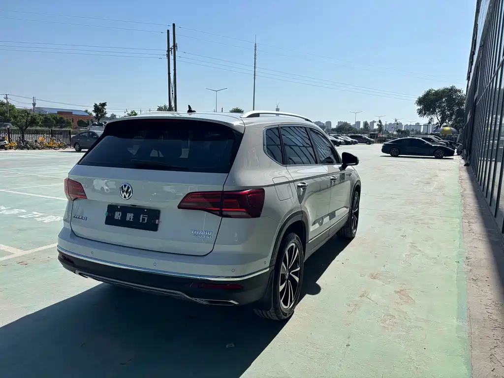 Tou岳 2020款 改款 330TSI 4x4 Flagship Edition Euro VI