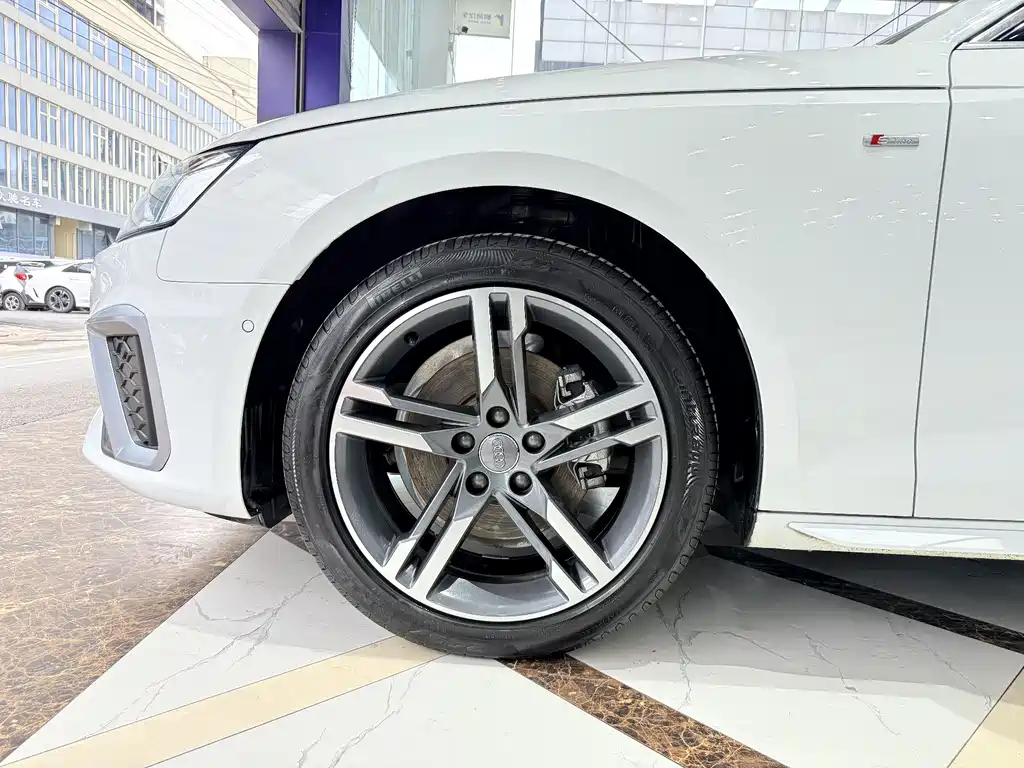 Audi A4L 2020 40 TFSI quattro Luxury Dynamic Edition