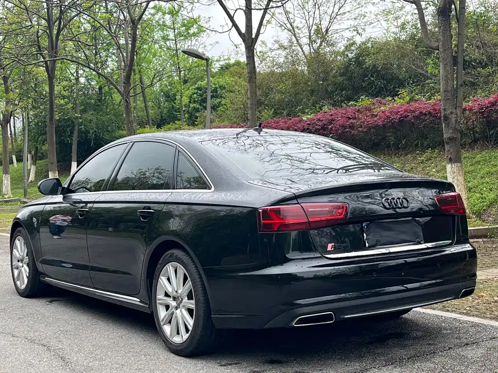 Audi A6L 2018 30th Anniversary Edition TFSI Sport Line