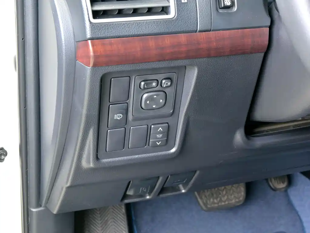 Prado 2016 3.5L Automatic TX-L NAVI