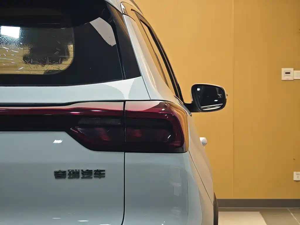 Huayue 8 2019 1.6TGDI Automatic Luxury Edition