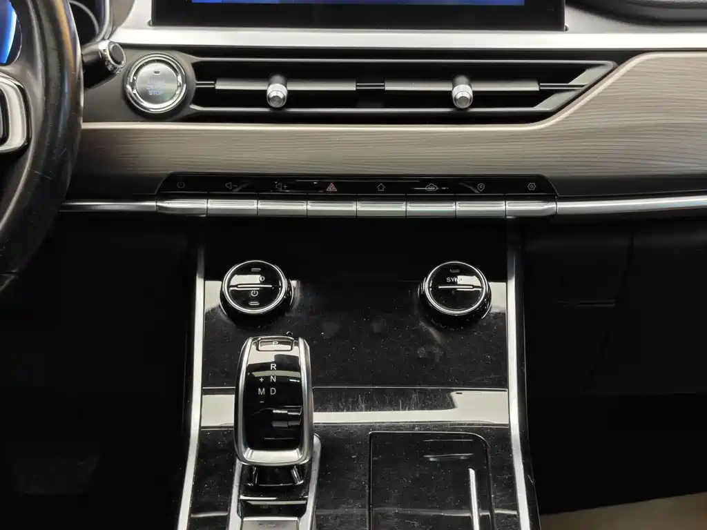 Huayue 8 2019 1.6TGDI Automatic Luxury Edition