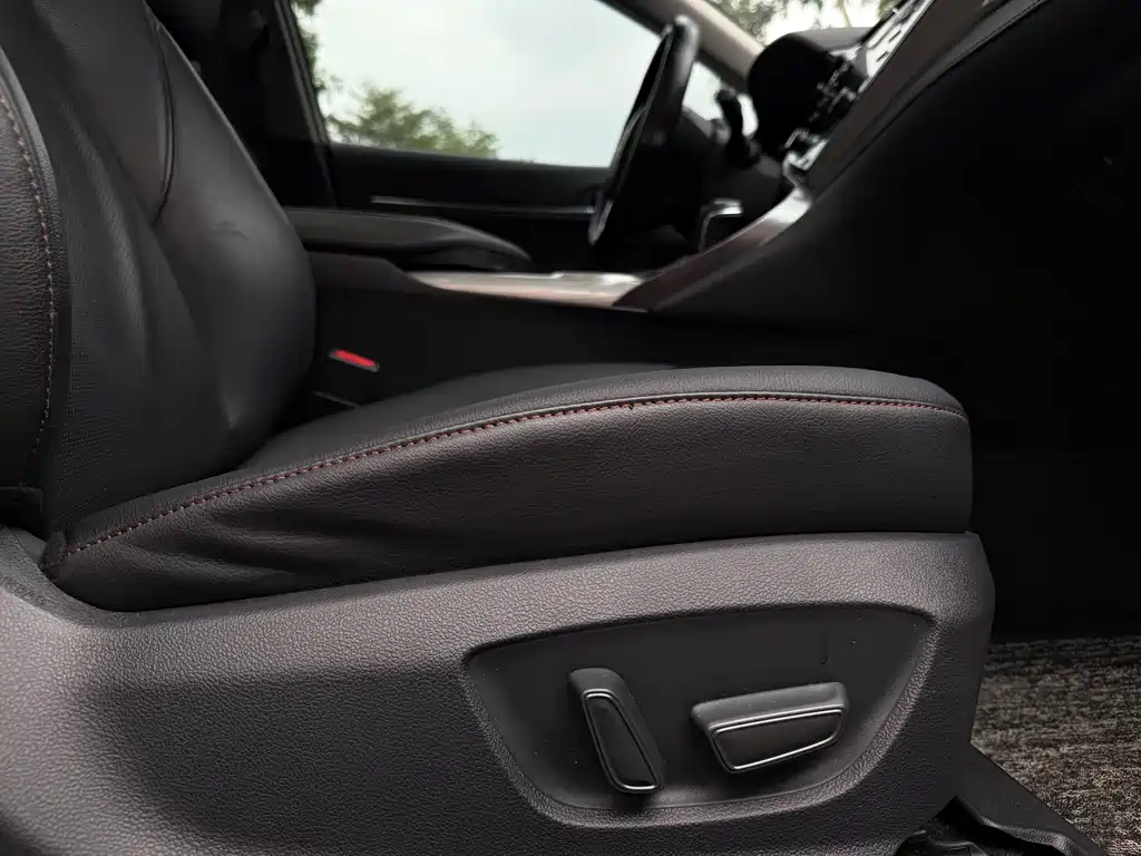 Camry 2018 Hybrid 2.5HG Luxury Edition