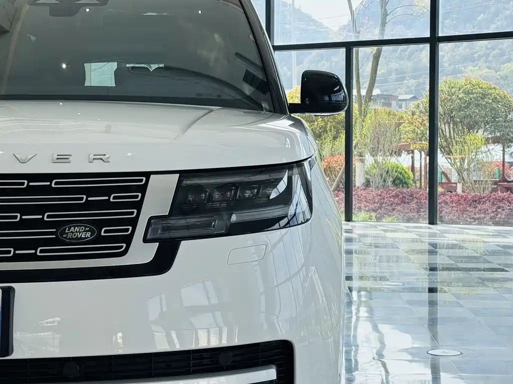 Range Rover 2023 3.0 L6 400PS Creation Extended Edition