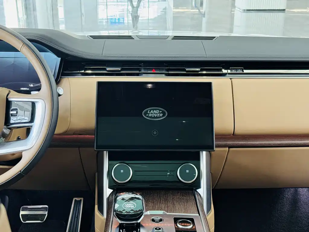 Range Rover 2023 3.0 L6 400PS Creation Extended Edition