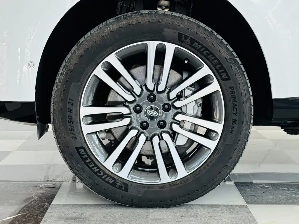 Range Rover 2023 3.0 L6 400PS Creation Extended Edition