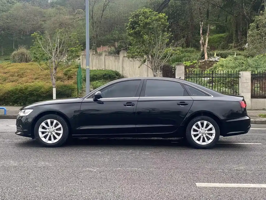 Audi A6L 2014 model TFSI standard version