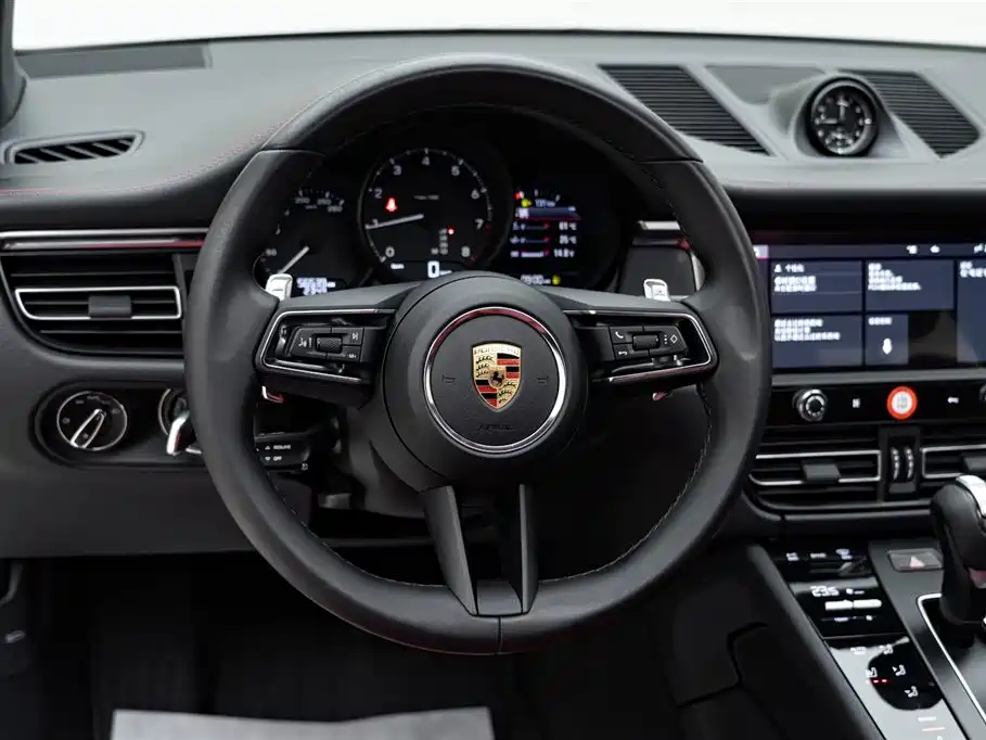 Macan 2023 2.0T