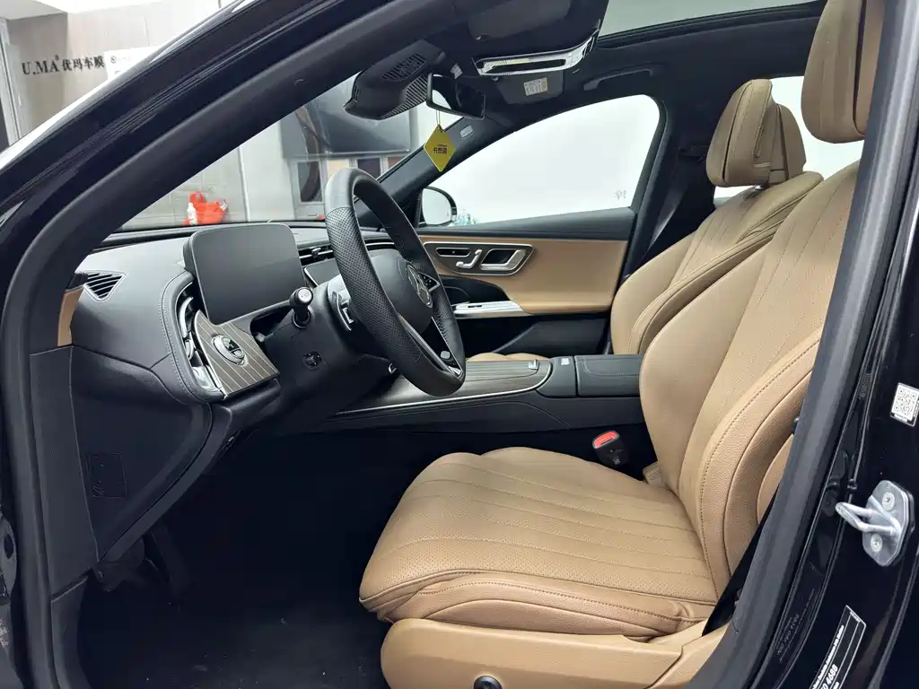 Mercedes-Benz E-Class 2025 E 300 L Fashion Edition
