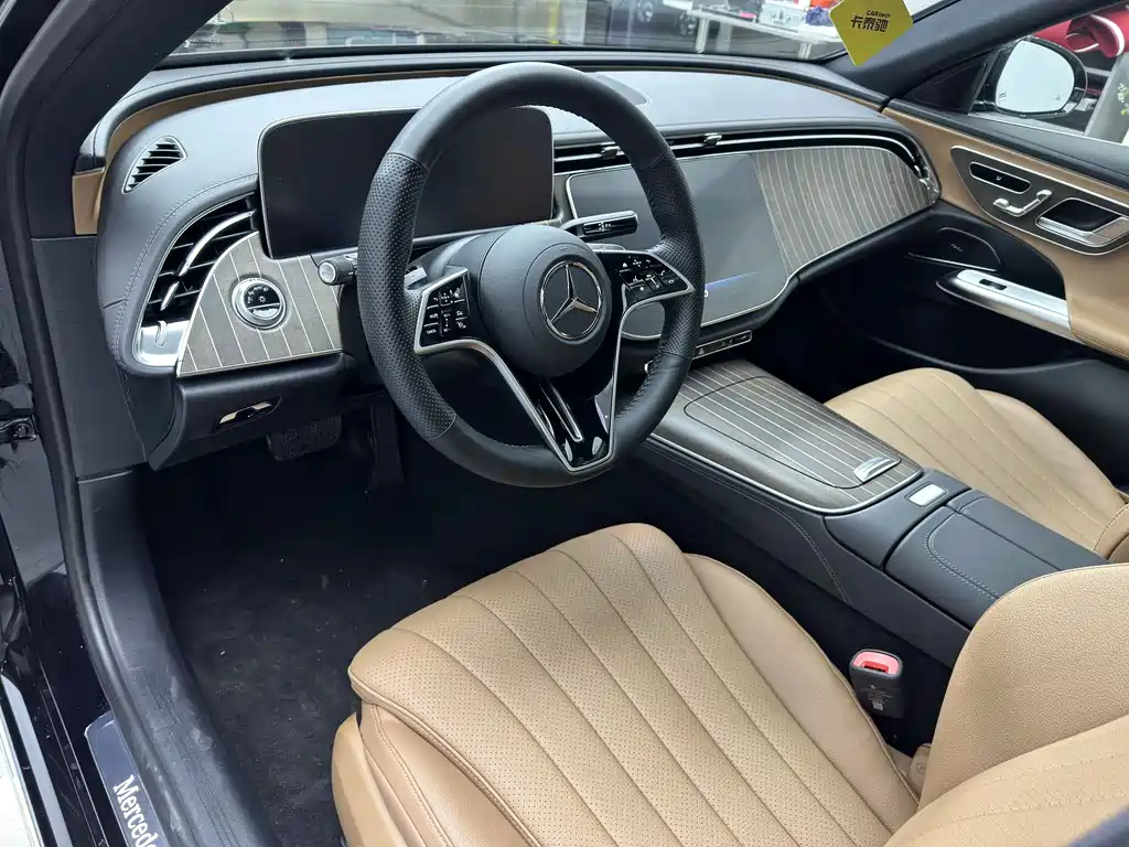 Mercedes-Benz E-Class 2025 E 300 L Fashion Edition